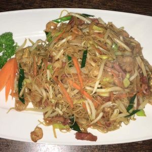 70. Nouilles de riz sautées aux crevette