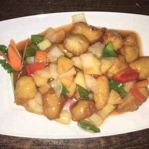 110. Porc aux ananas à la sauce aigre-douce