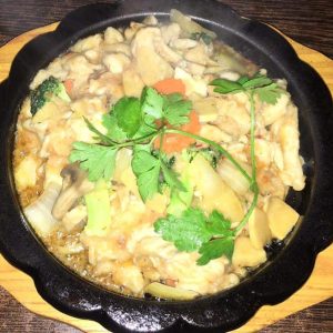 V20. Poulet sur plaque chauffante